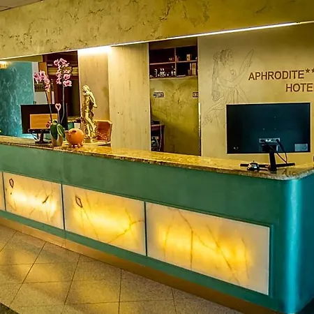 Aphrodite ホテル 4*