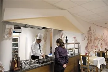 Отель Aphrodite 4*